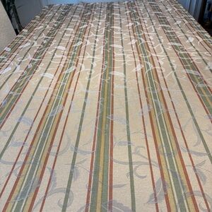 VTG JC Penney Striped Jacquard with a scroll/leaf motif 56X100” tablecloth NWOT